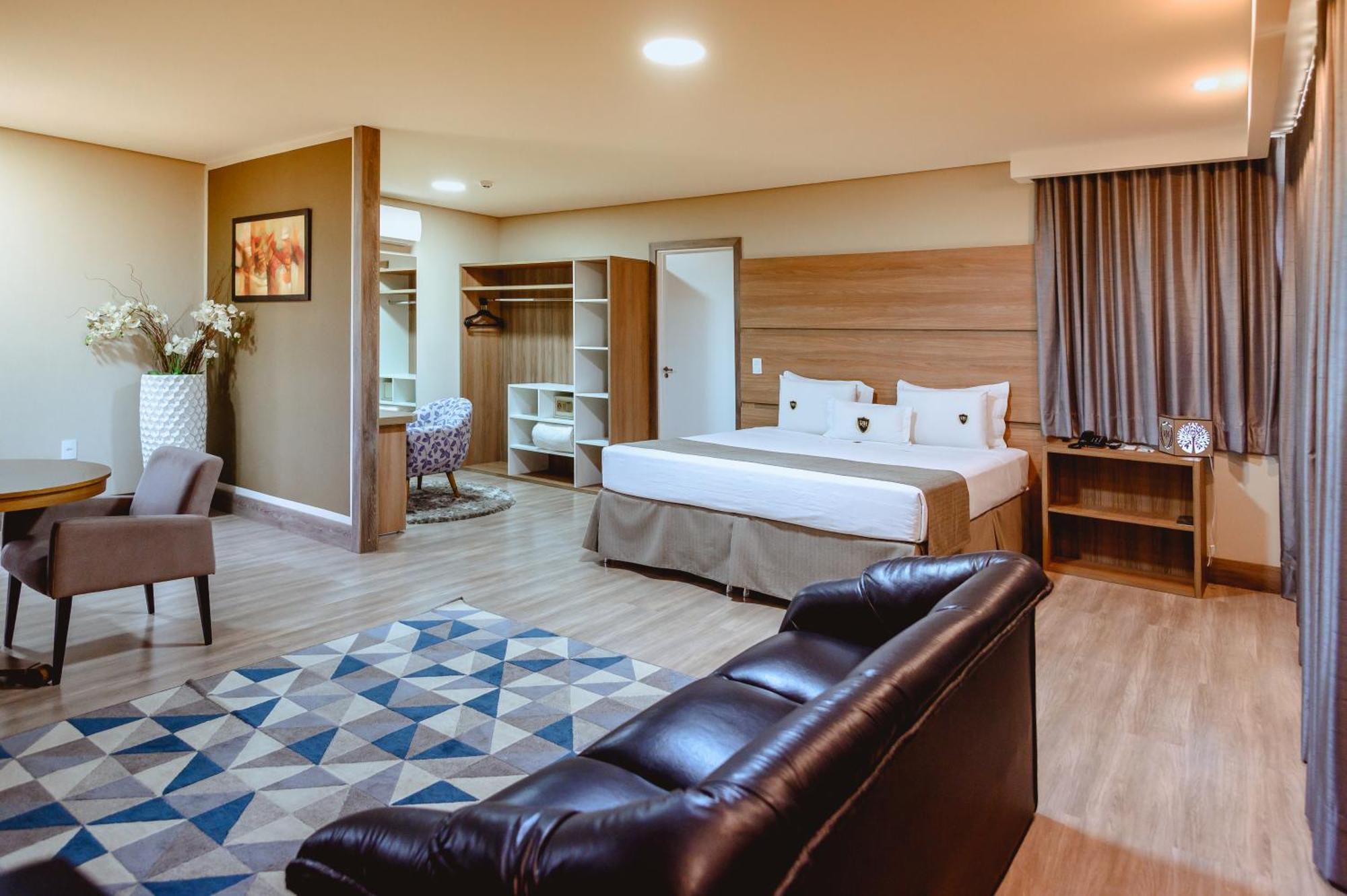 Riellis Center Hotel Botucatu Extérieur photo