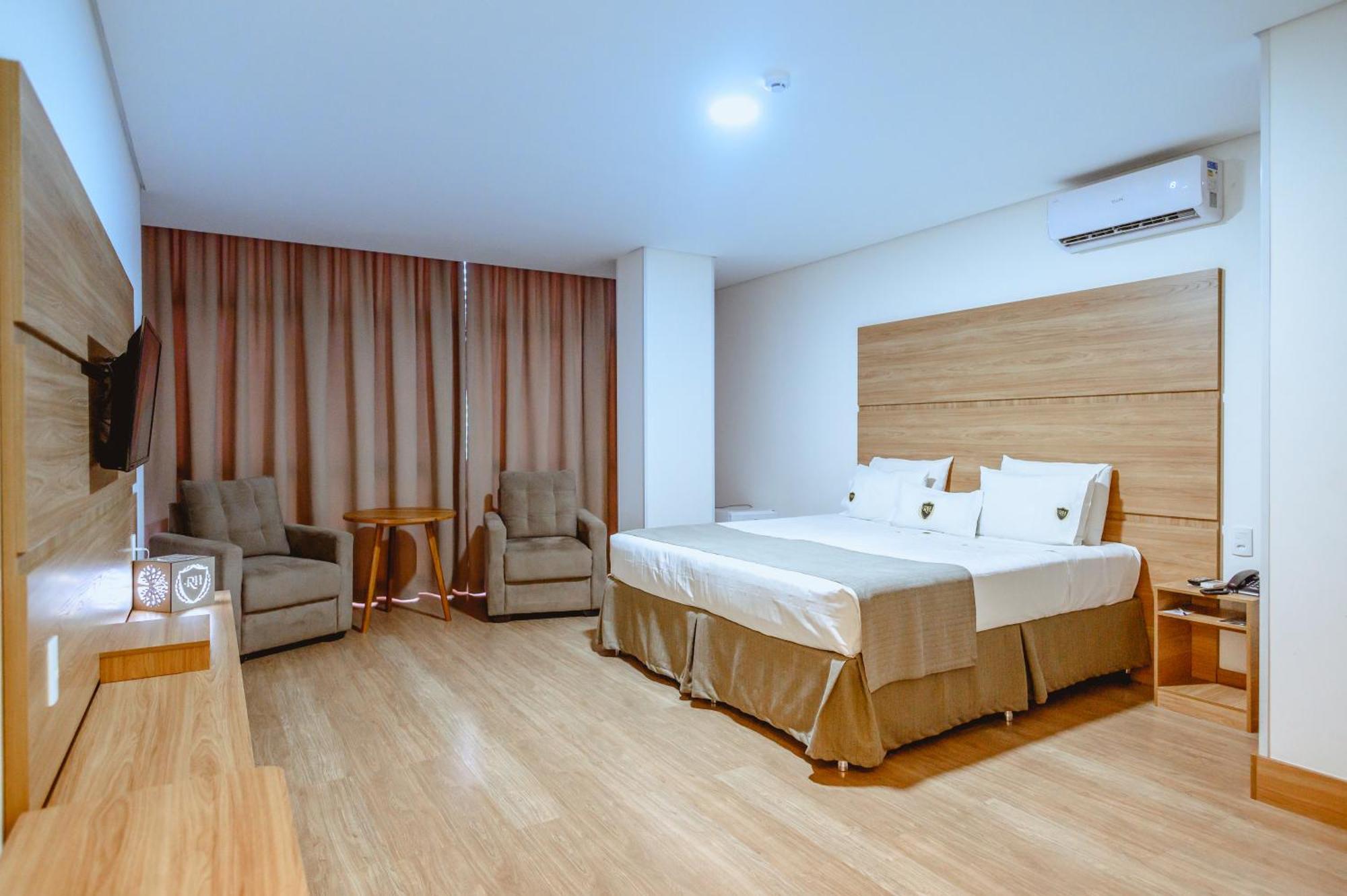 Riellis Center Hotel Botucatu Extérieur photo