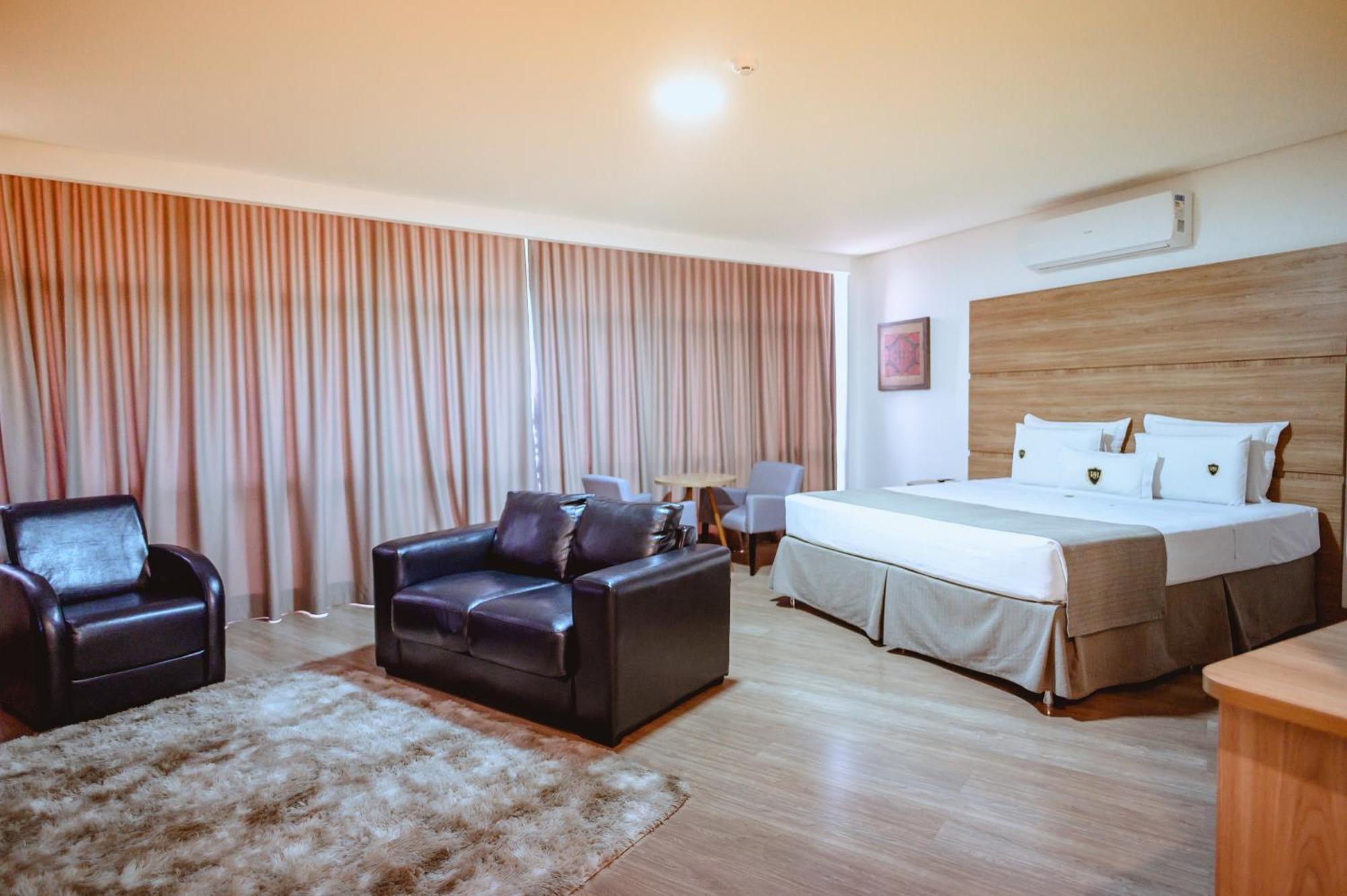 Riellis Center Hotel Botucatu Extérieur photo