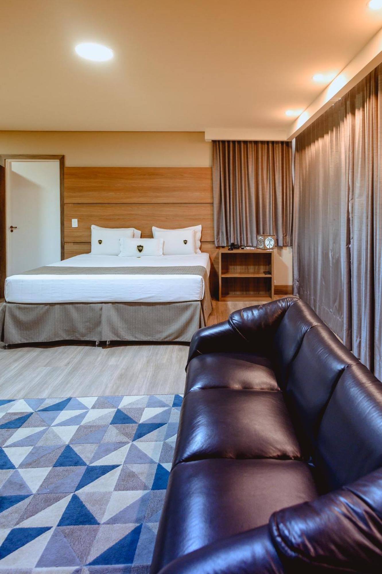 Riellis Center Hotel Botucatu Extérieur photo