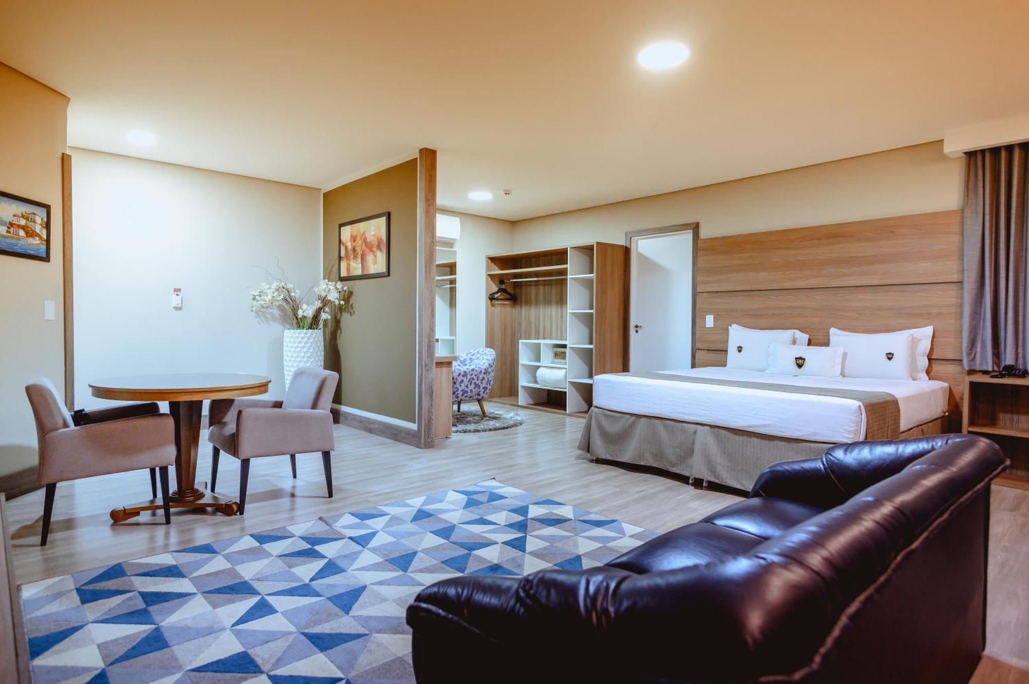 Riellis Center Hotel Botucatu Extérieur photo